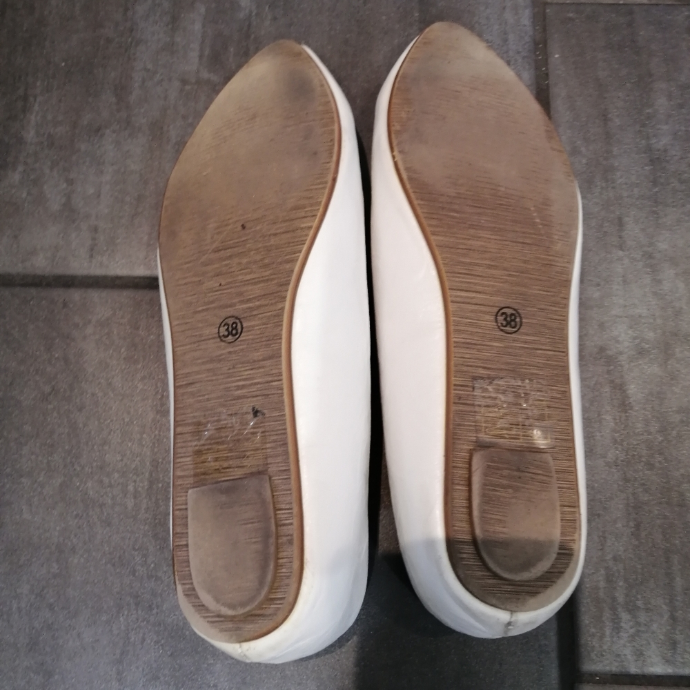 2 for $20 White Spring shoes - Picture 2 of 2